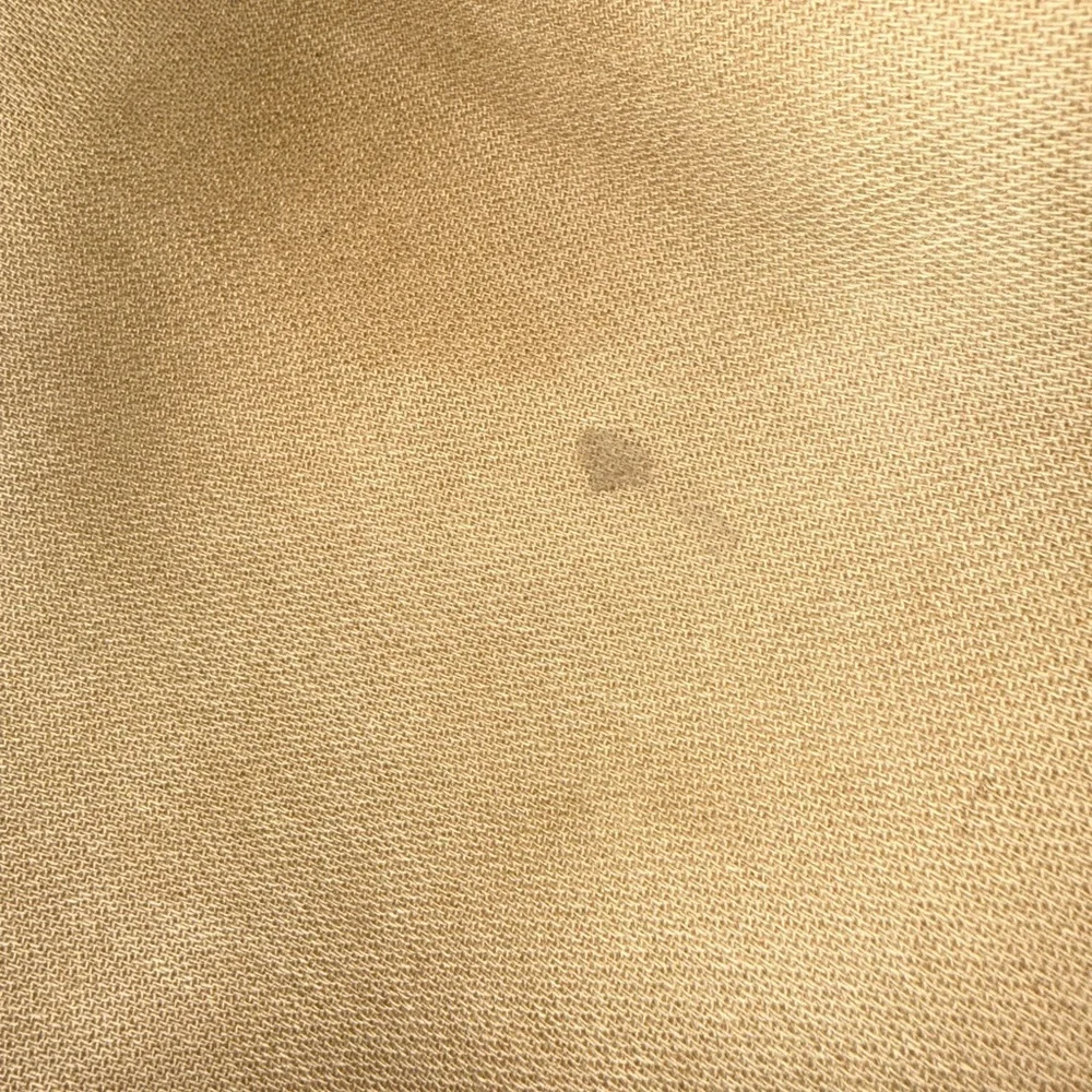 Dooney & Bourke stylish tan